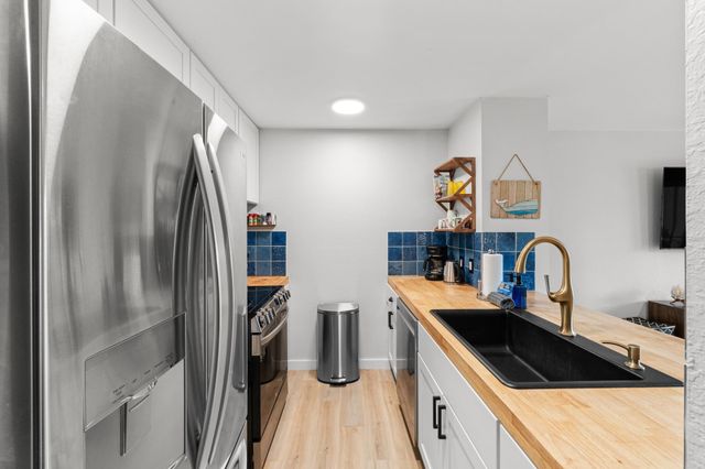 1299 Uluniu Rd Apt C105 105, Kihei, HI 96753