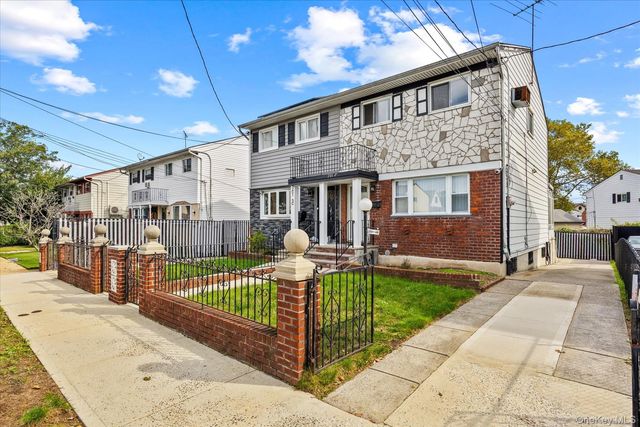 201-46 120TH Avenue, Saint Albans, NY 11412