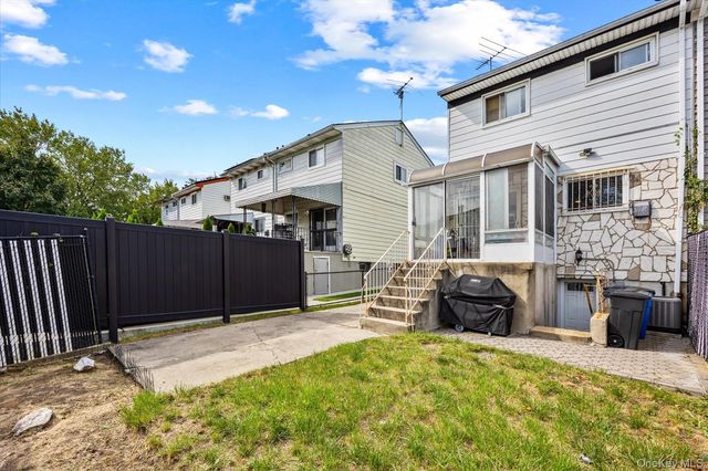 201-46 120TH Avenue, Saint Albans, NY 11412