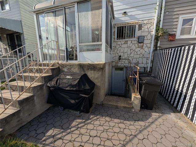 201-46 120TH Avenue, Saint Albans, NY 11412