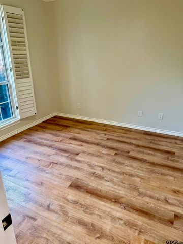 3855 Broadmoore Ct, Tyler, TX 75707