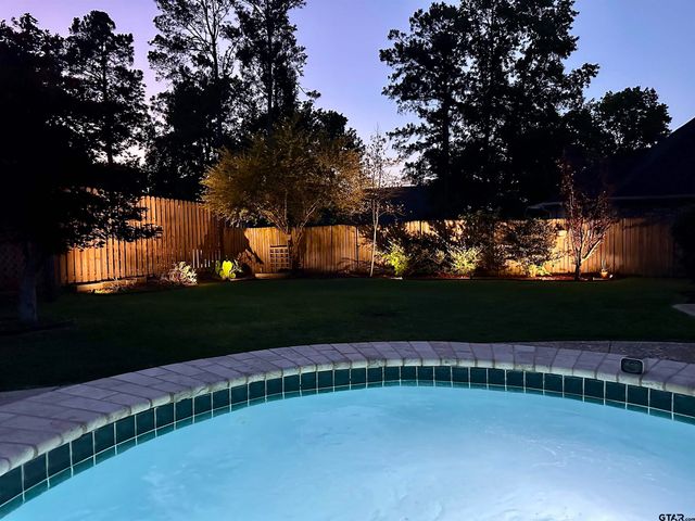 3855 Broadmoore Ct, Tyler, TX 75707