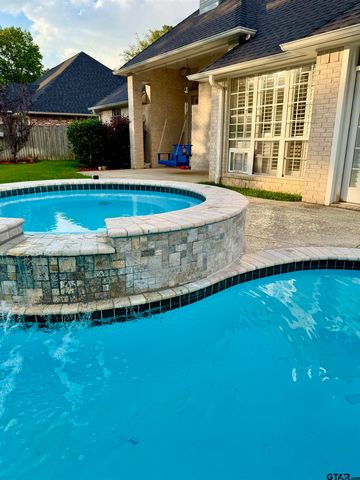 3855 Broadmoore Ct, Tyler, TX 75707