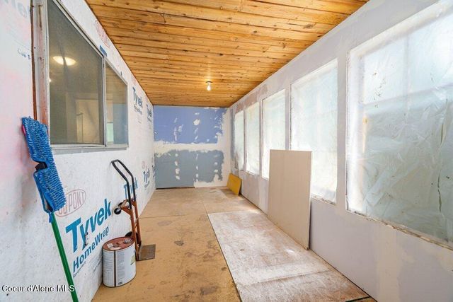 10614 Dufort RD, Priest River, ID 83856