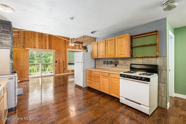 10614 Dufort RD, Priest River, ID 83856