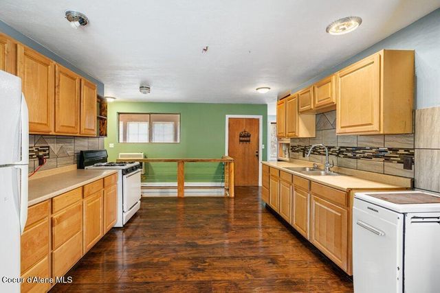10614 Dufort RD, Priest River, ID 83856