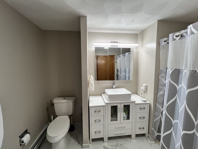 5 Wake Robin Road 2004, Lincoln, RI 02865