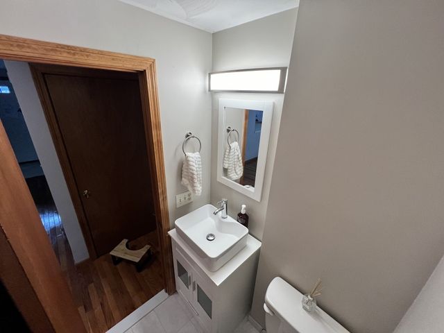 5 Wake Robin Road 2004, Lincoln, RI 02865