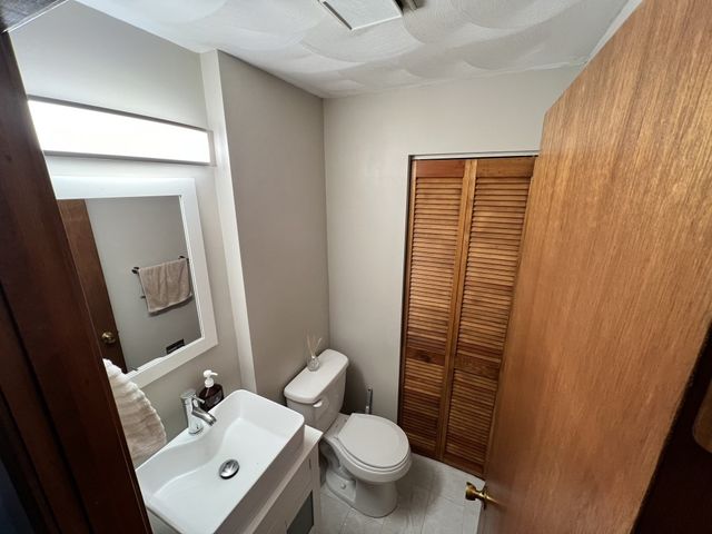 5 Wake Robin Road 2004, Lincoln, RI 02865