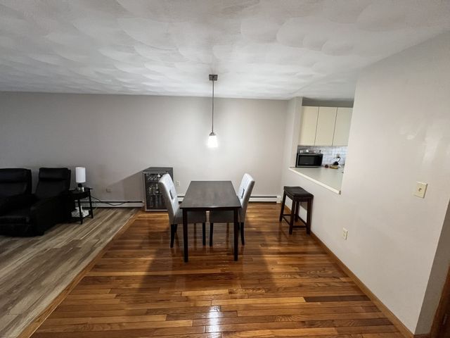 5 Wake Robin Road 2004, Lincoln, RI 02865