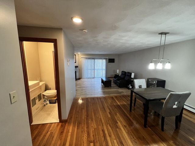 5 Wake Robin Road 2004, Lincoln, RI 02865