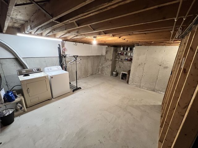 5 Wake Robin Road 2004, Lincoln, RI 02865