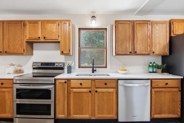 939 US Highway 63, Baldwin, WI 54002