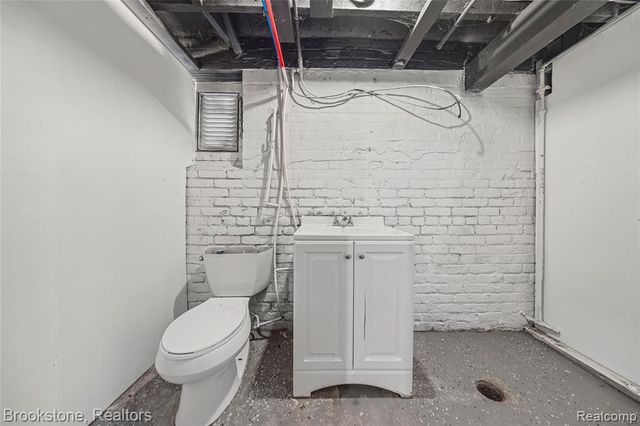 4888 Maxwell Street, Detroit, MI 48214