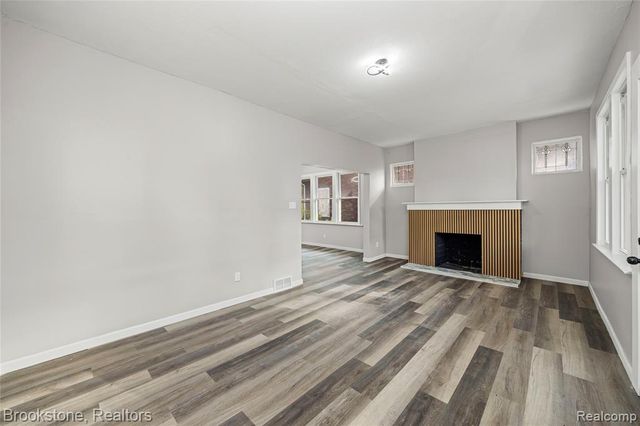 4888 Maxwell Street, Detroit, MI 48214