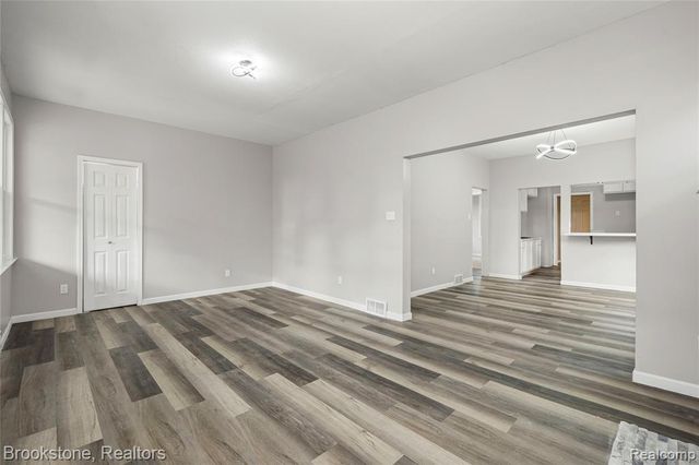 4888 Maxwell Street, Detroit, MI 48214