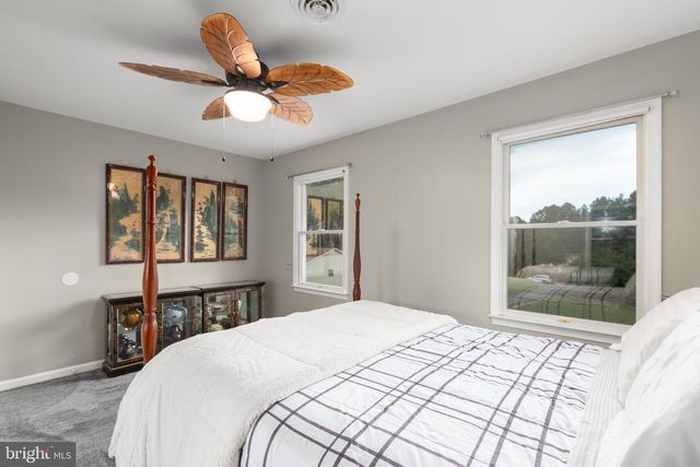 9952 FRANCIS FOLSOM DR, King George, VA 22485