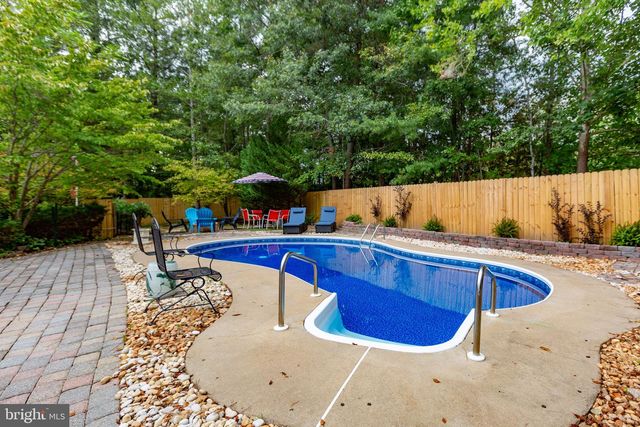 9952 FRANCIS FOLSOM DR, King George, VA 22485