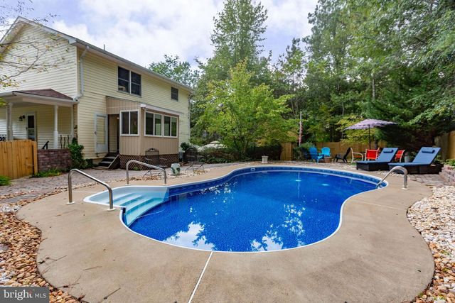 9952 FRANCIS FOLSOM DR, King George, VA 22485