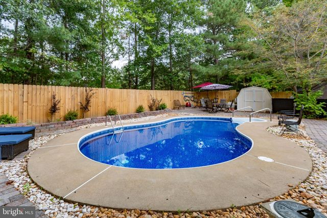 9952 FRANCIS FOLSOM DR, King George, VA 22485