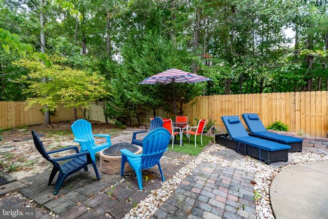 9952 FRANCIS FOLSOM DR, King George, VA 22485