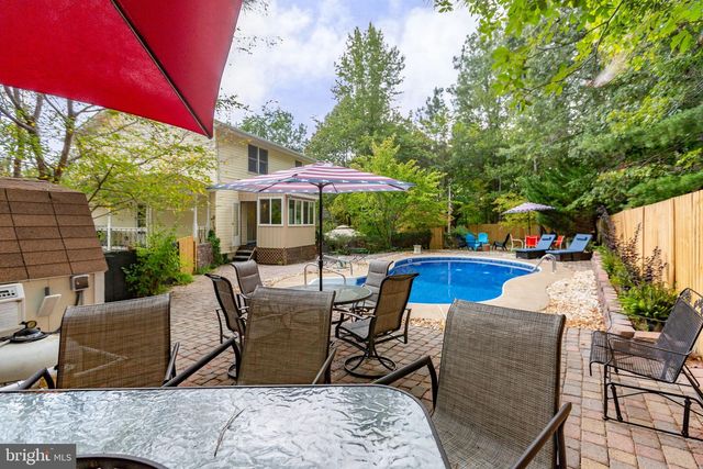 9952 FRANCIS FOLSOM DR, King George, VA 22485