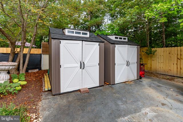 9952 FRANCIS FOLSOM DR, King George, VA 22485