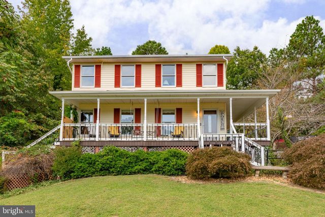 9952 FRANCIS FOLSOM DR, King George, VA 22485