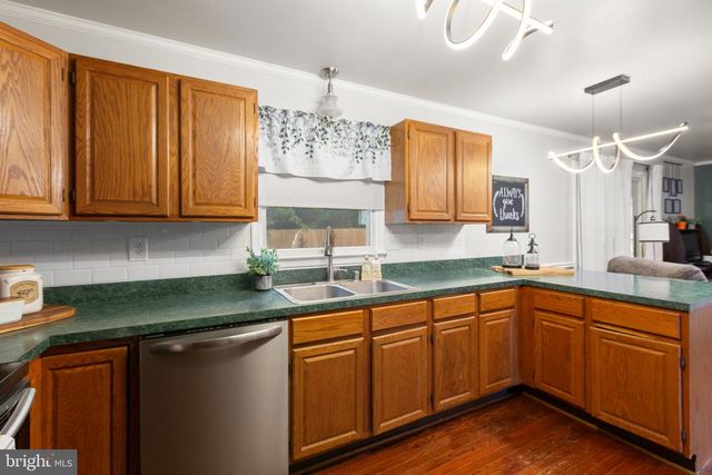 9952 FRANCIS FOLSOM DR, King George, VA 22485