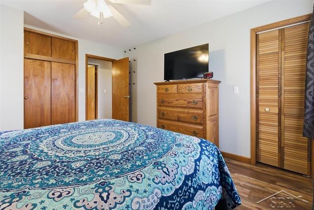 1559 S Grey Road, Midland, MI 48640