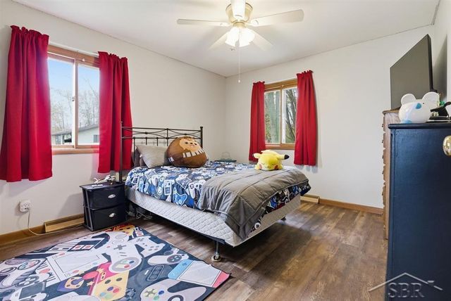 1559 S Grey Road, Midland, MI 48640