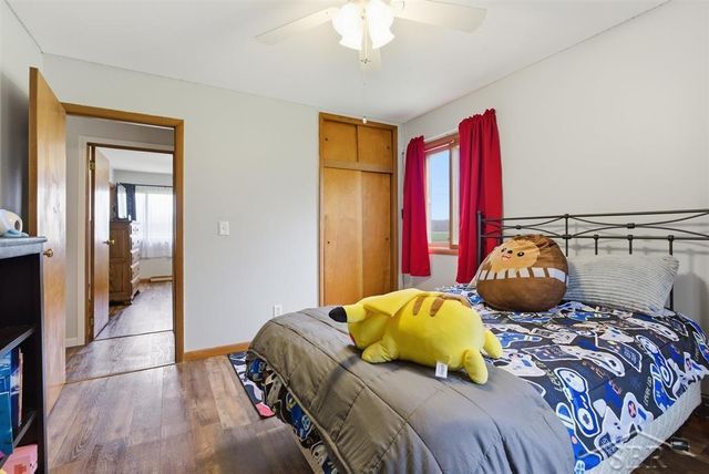 1559 S Grey Road, Midland, MI 48640