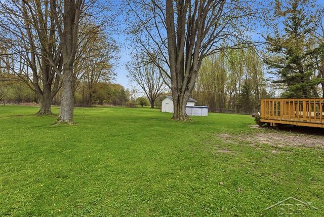 1559 S Grey Road, Midland, MI 48640