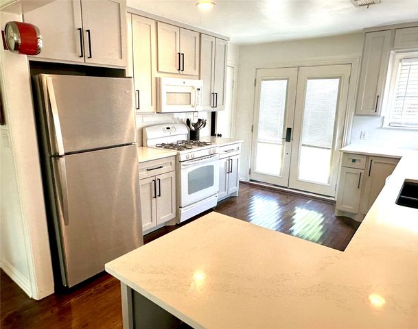 7515 Morton Street, Dallas, TX 75209