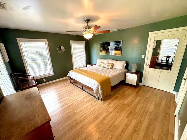 7515 Morton Street, Dallas, TX 75209