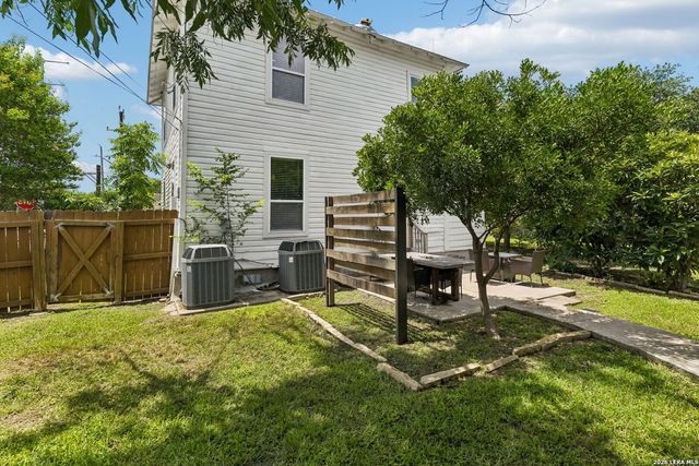 431 Hays, San Antonio, TX 78202