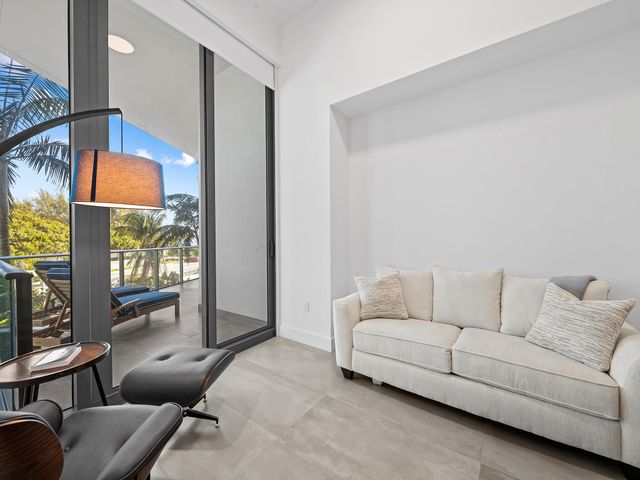 701 N Fort Lauderdale Beach Boulevard 214, Fort Lauderdale, FL 33304