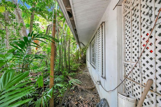 182 NW 16th Street, Homestead, FL 33030