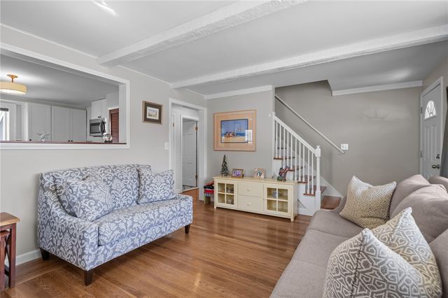 11 Bellevue Drive, Cranston, RI 02920