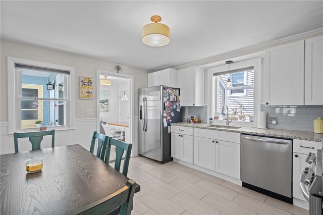 11 Bellevue Drive, Cranston, RI 02920