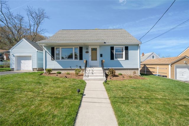 11 Bellevue Drive, Cranston, RI 02920