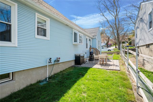 11 Bellevue Drive, Cranston, RI 02920