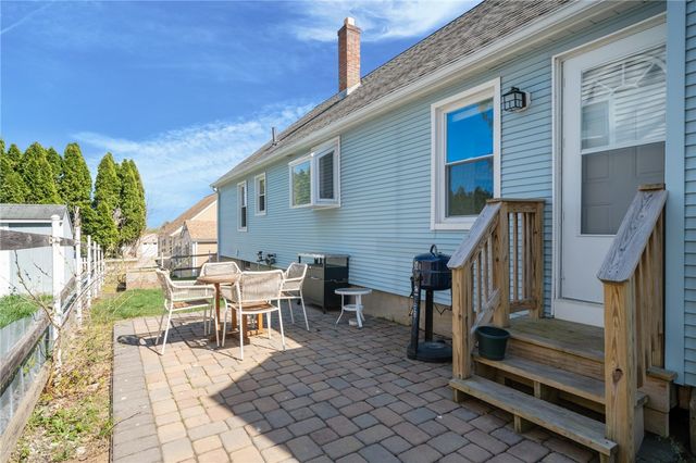 11 Bellevue Drive, Cranston, RI 02920