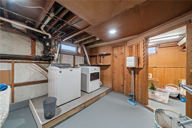 11 Bellevue Drive, Cranston, RI 02920