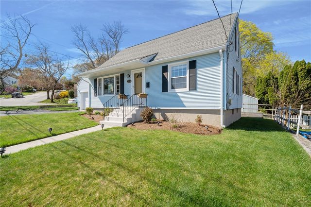 11 Bellevue Drive, Cranston, RI 02920