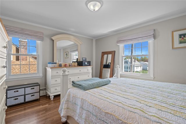 11 Bellevue Drive, Cranston, RI 02920