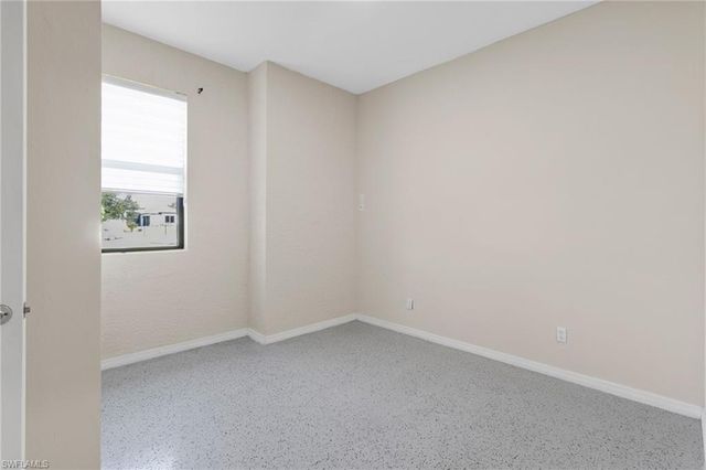 2740 35th AVE NE, Naples, FL 34120