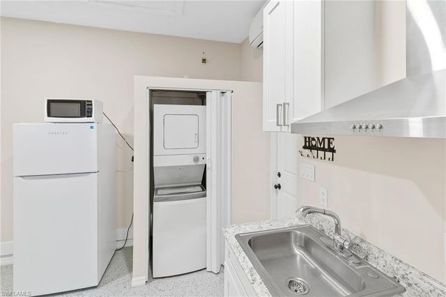 2740 35th AVE NE, Naples, FL 34120