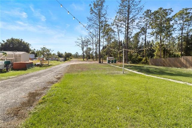 2740 35th AVE NE, Naples, FL 34120