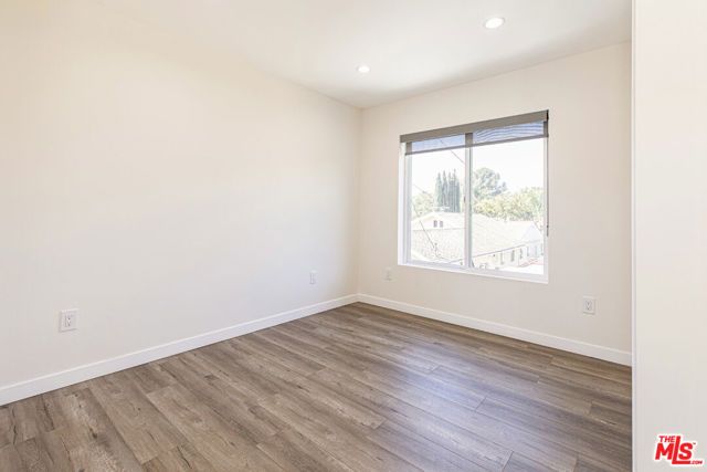 713 S Lake Street, Burbank, CA 91502